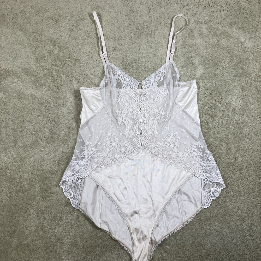 Vanity Fair Vintage 60s Chemise Lingerie Nylon White Beige Lace USA‎ Women US 34